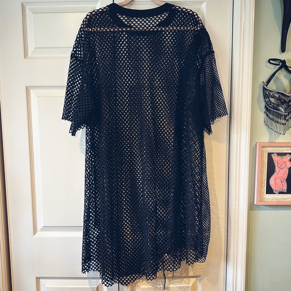 NWOT FISHNET DRESS WITH LACE UP DETAIL - Picture 4 of 4